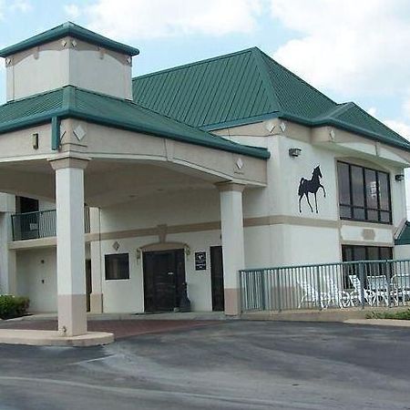 Lewisburg Celebration Inn المظهر الخارجي الصورة