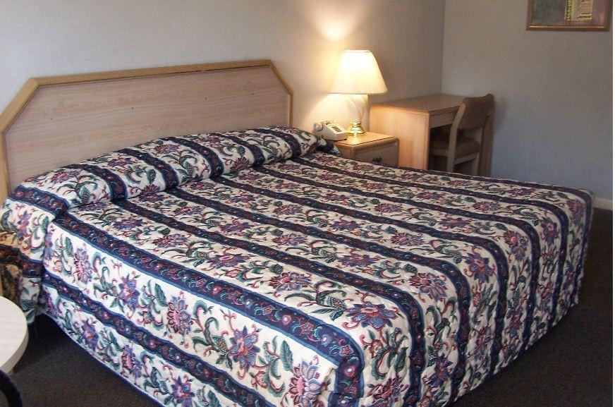 Lewisburg Celebration Inn الغرفة الصورة